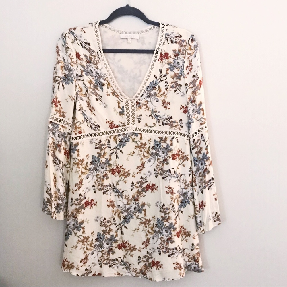 WAYF boho long sleeve floral cream dress small